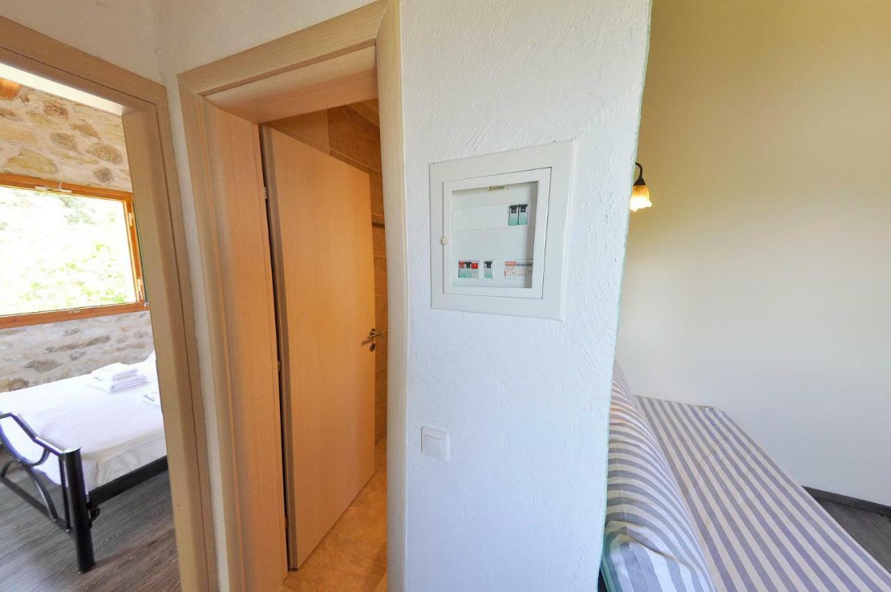 גאיוס Adamantia Hotel מראה חיצוני תמונה