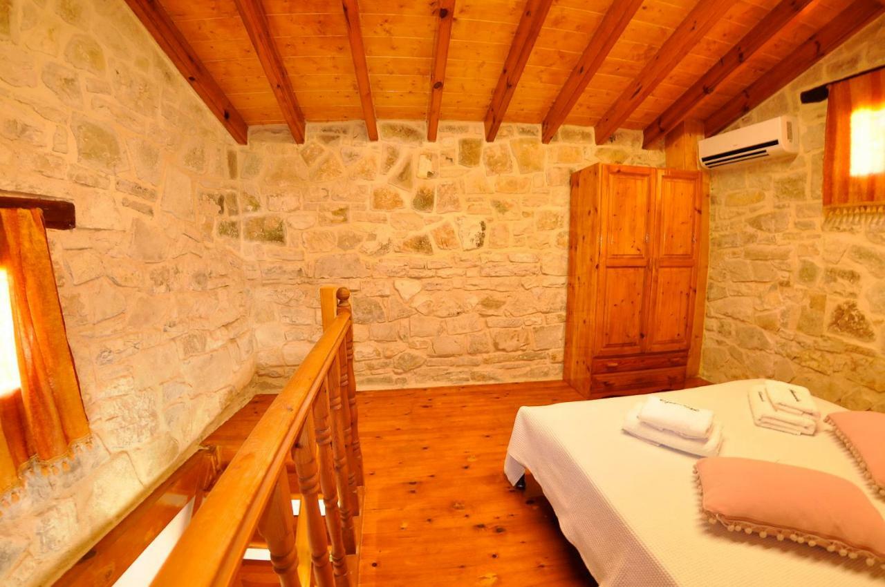 גאיוס Adamantia Hotel מראה חיצוני תמונה