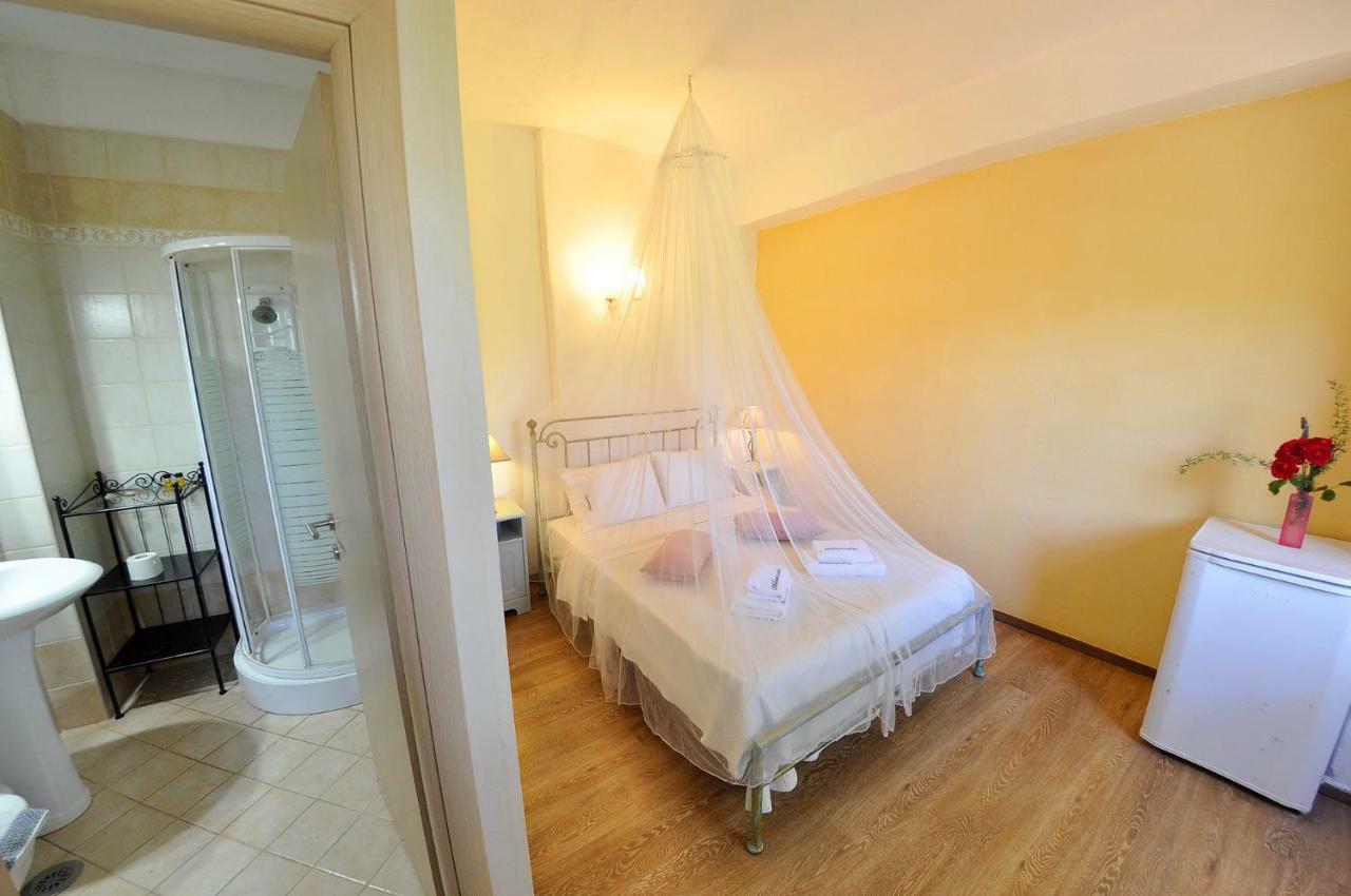 גאיוס Adamantia Hotel מראה חיצוני תמונה