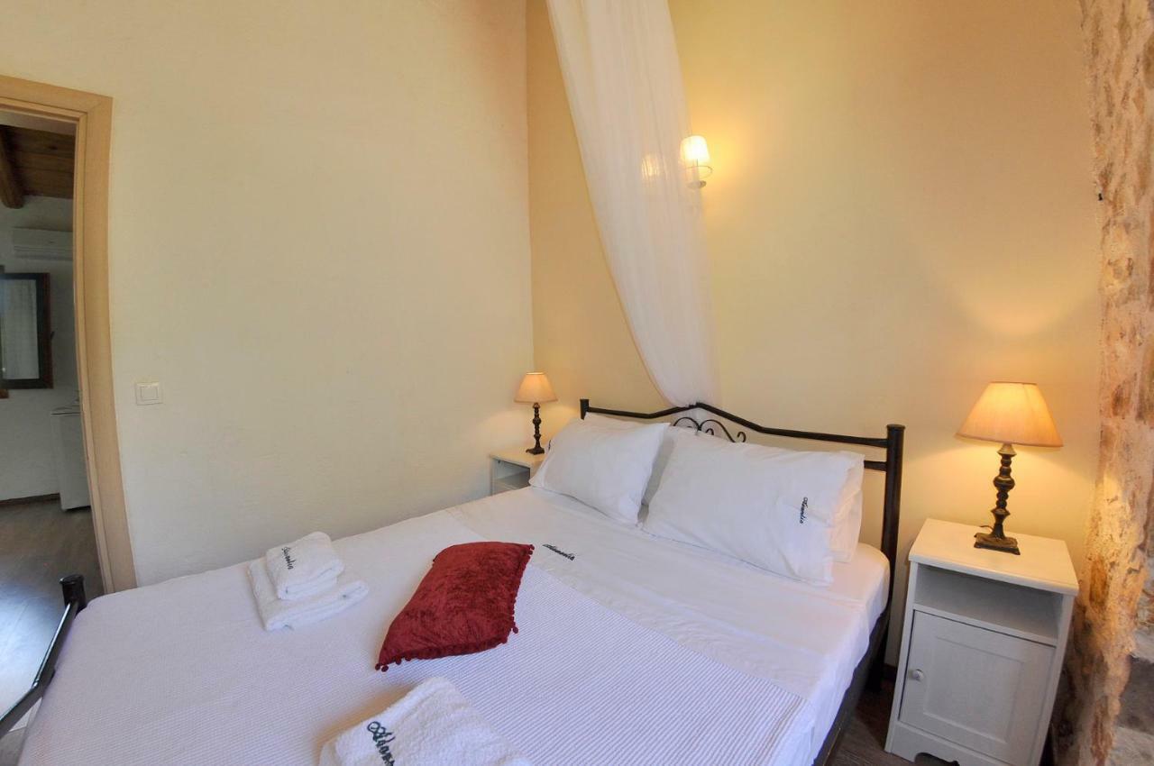 גאיוס Adamantia Hotel מראה חיצוני תמונה