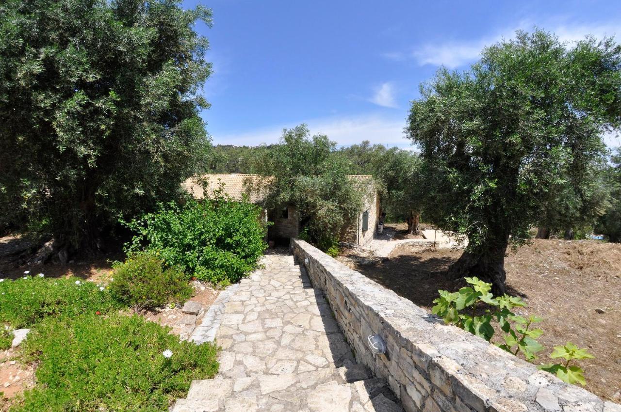 גאיוס Adamantia Hotel מראה חיצוני תמונה